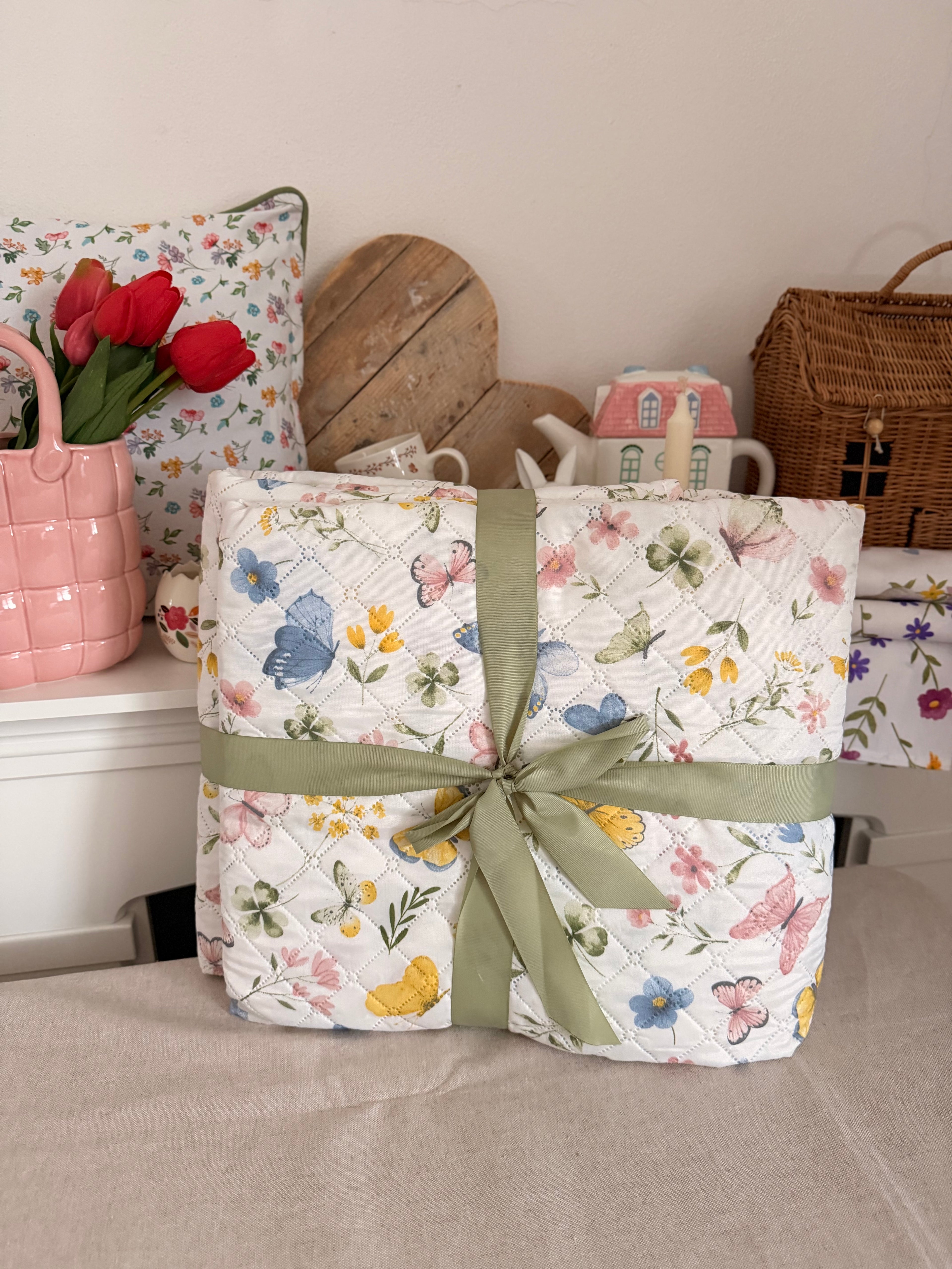 Copriletto matrimoniale trapuntato PRATOLINA