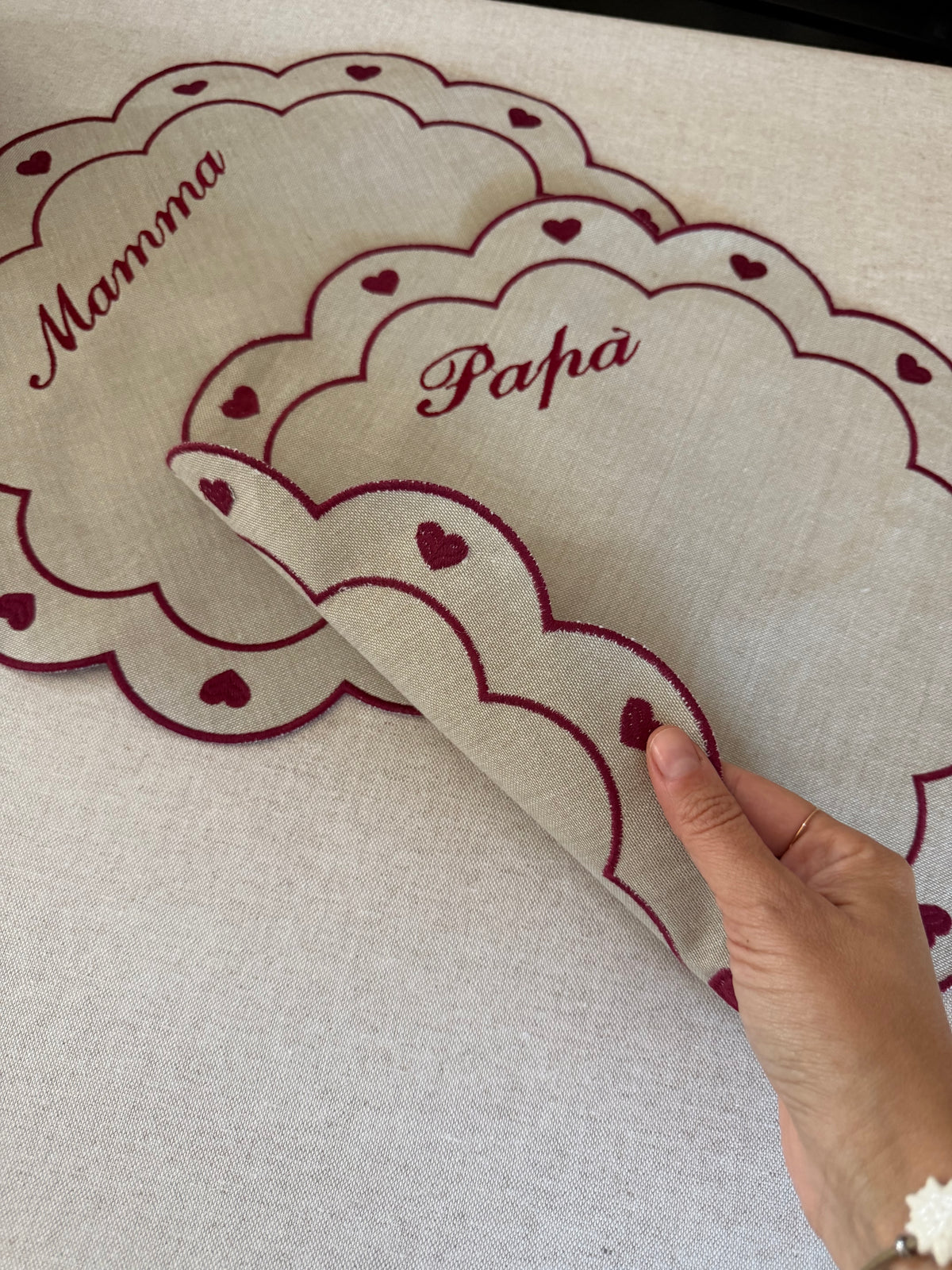Tovaglietta americana CUORICINI - personalizzabile con ricamo