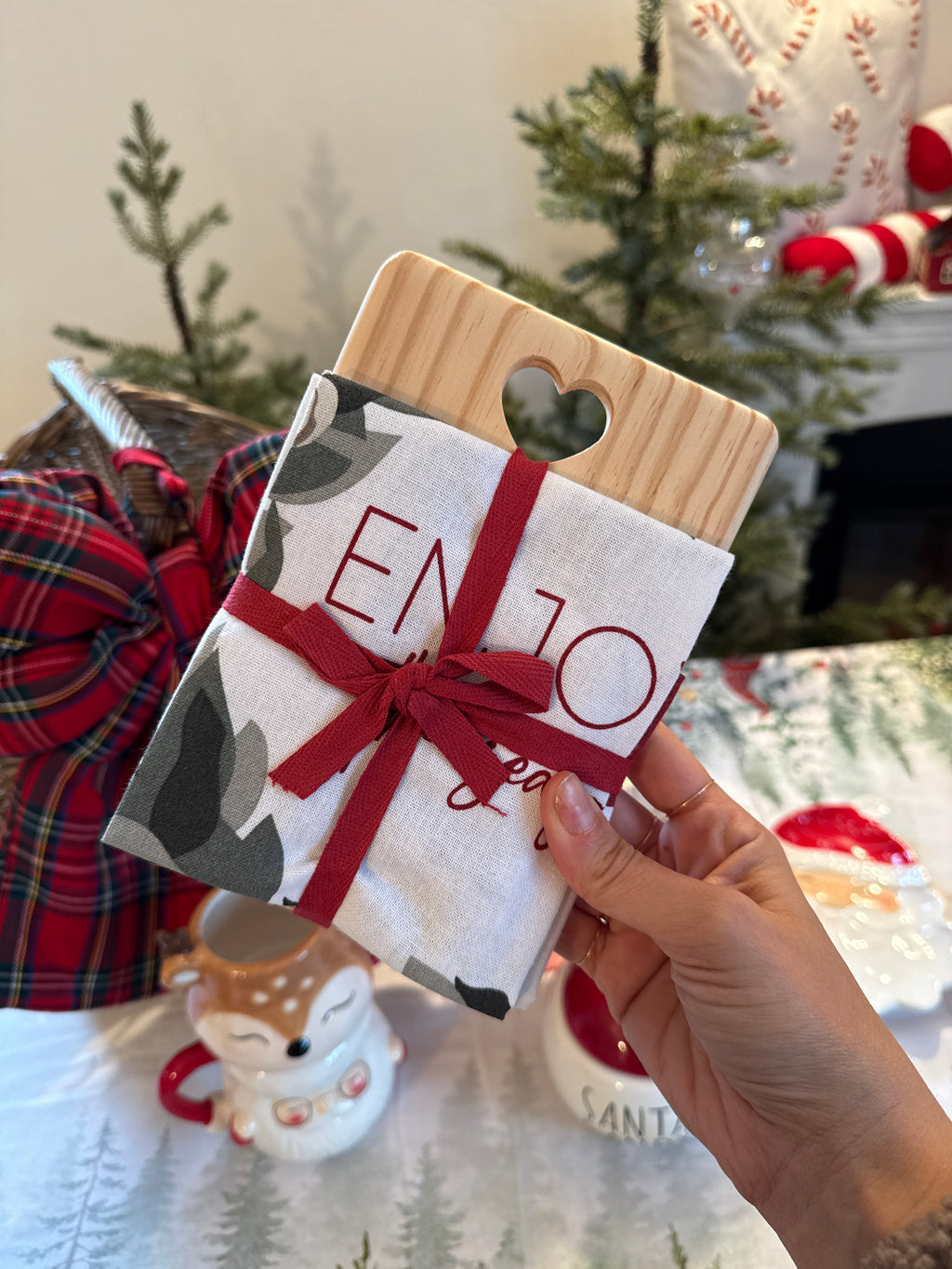 Set Strofinaccio e tagliere con cuore