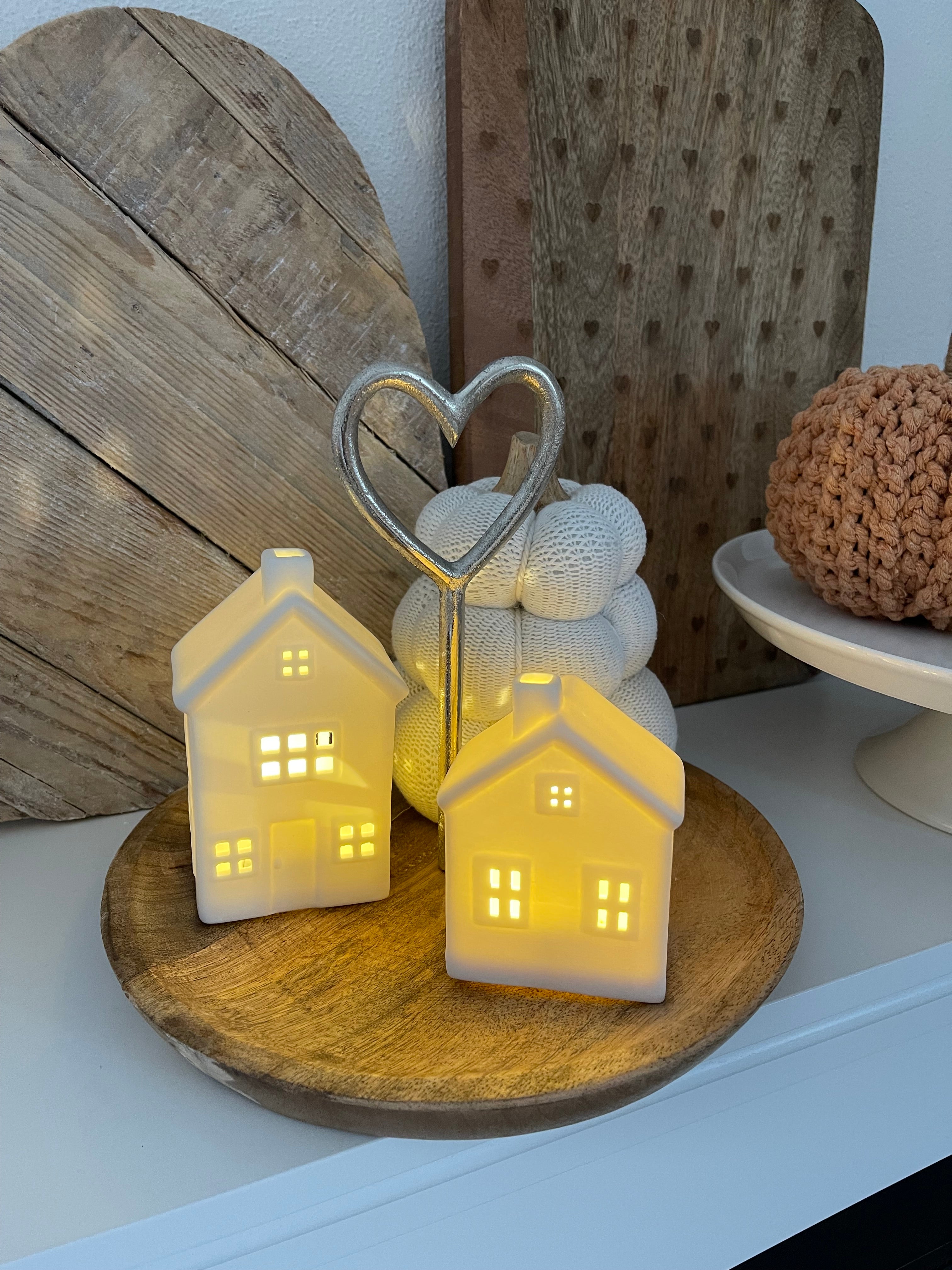 Casetta porcellana LYKKA Home con luce a Led - 2 misure