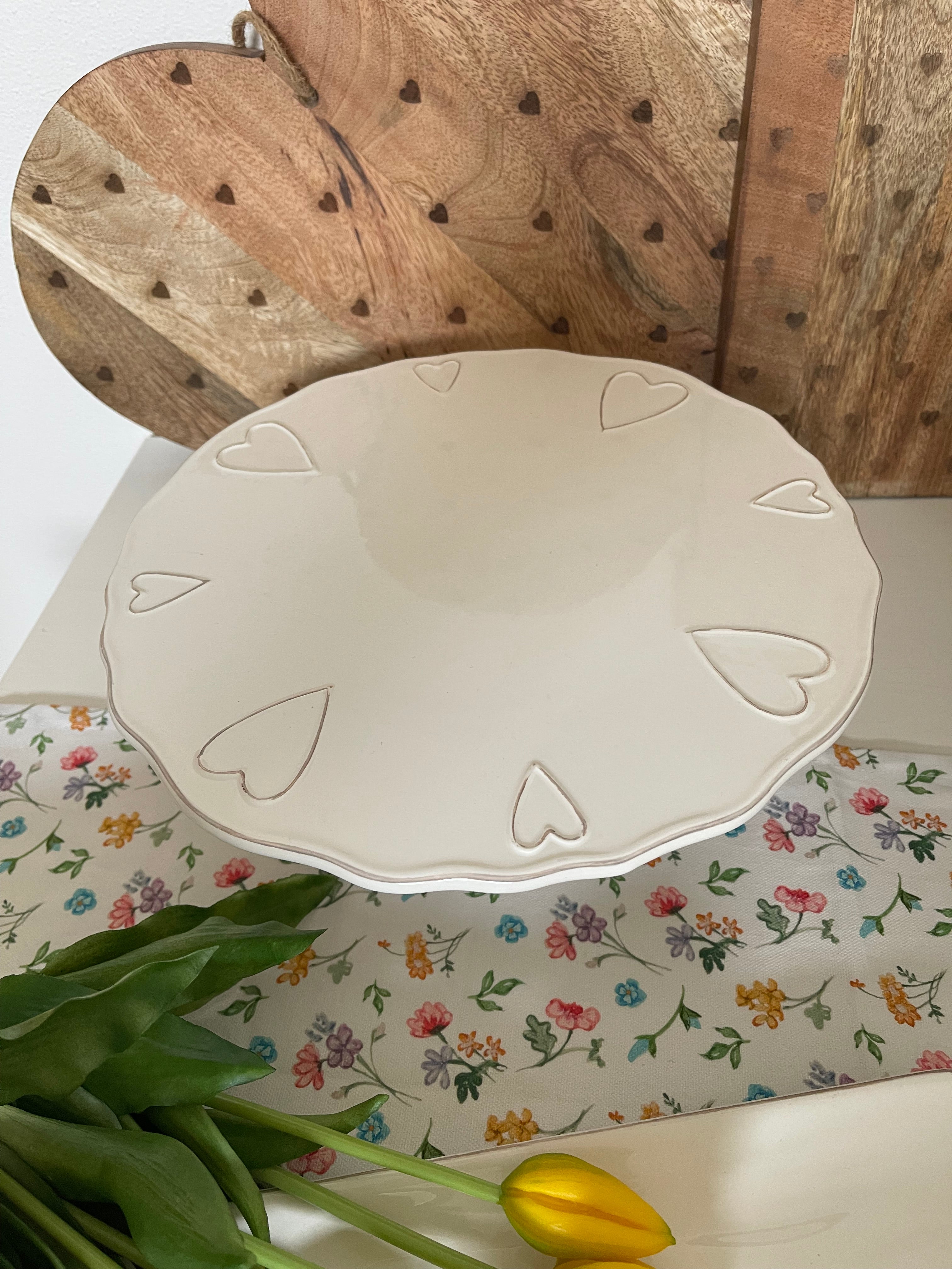 Alzata TORTA in ceramica con cuoricini - leggera sbeccatura sotto