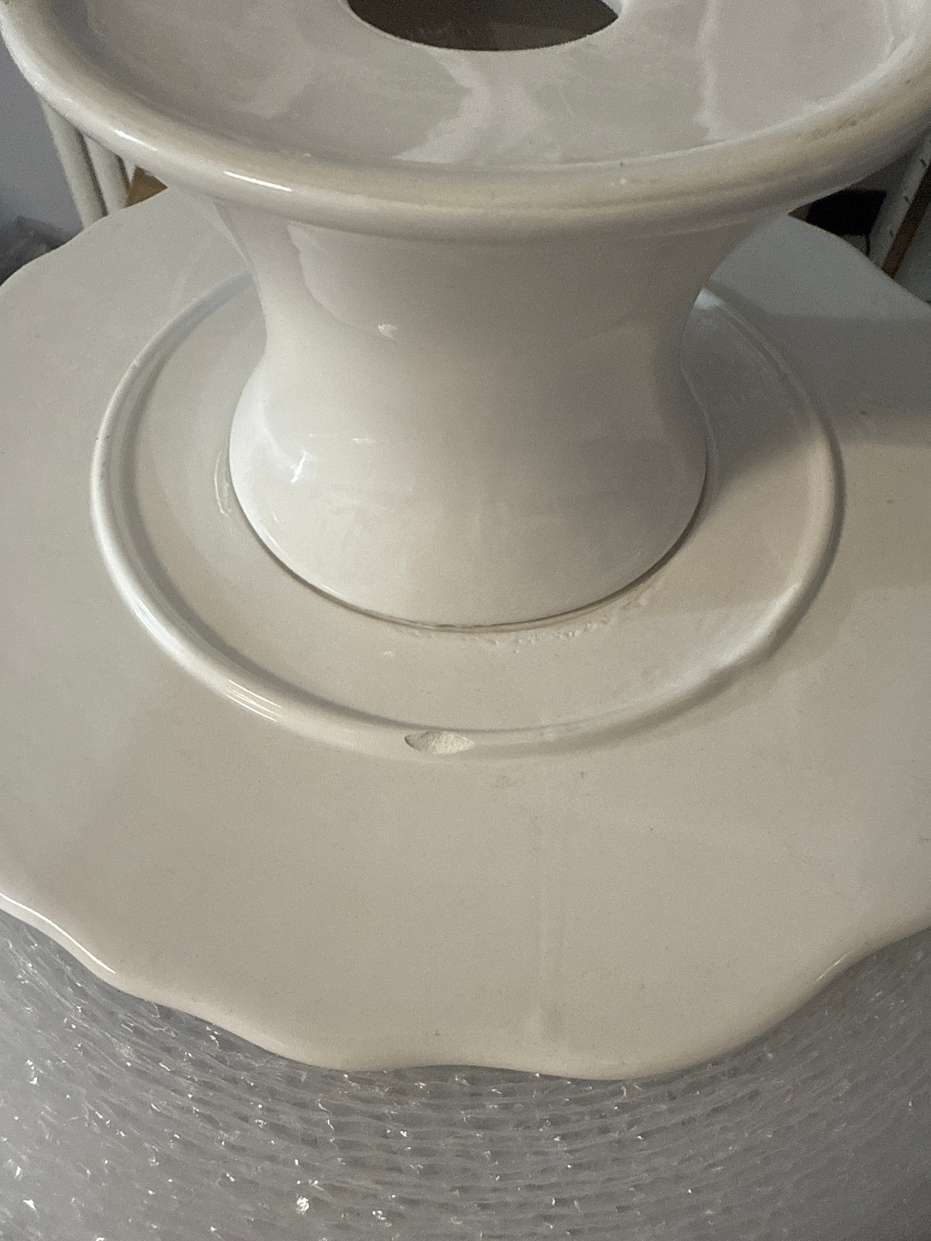 Alzata TORTA in ceramica con cuoricini - leggera sbeccatura sotto