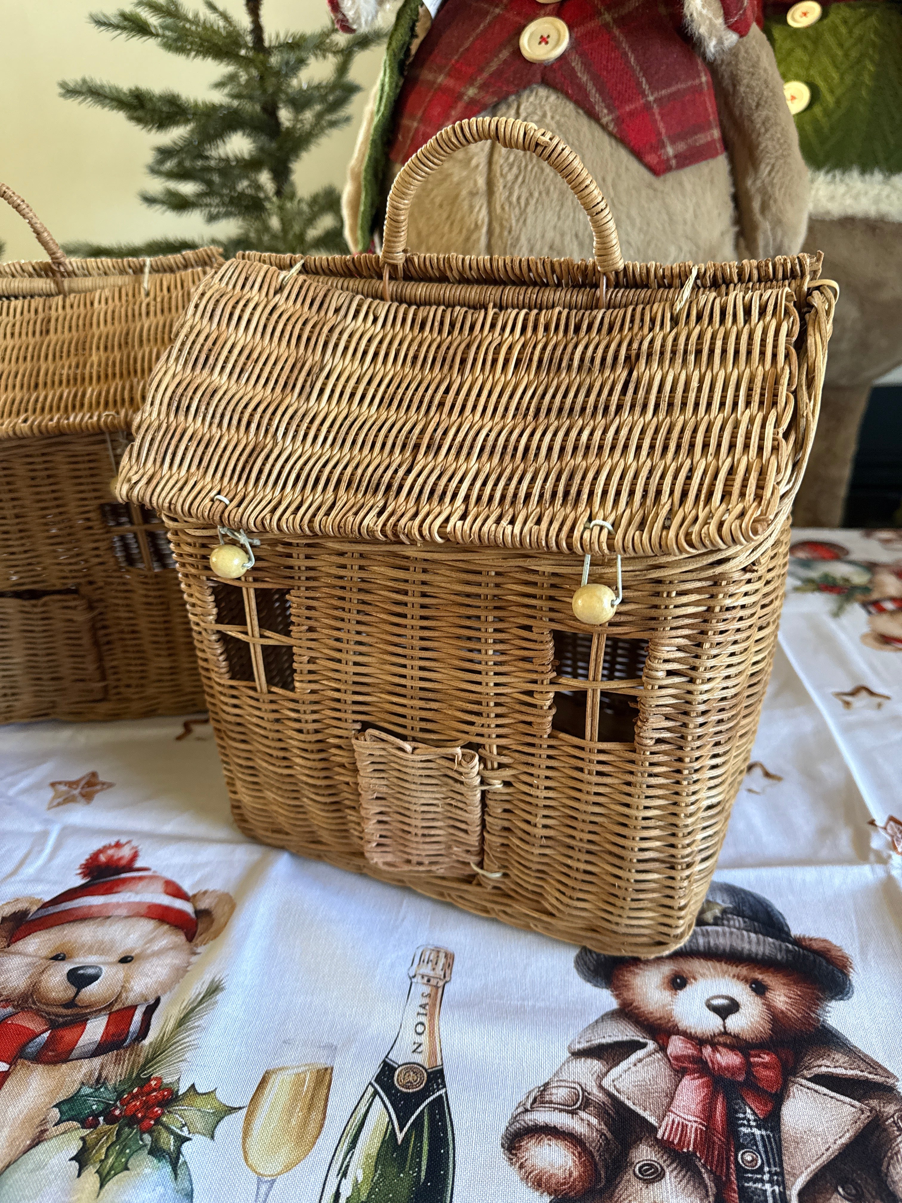 Cesta casetta in vimini