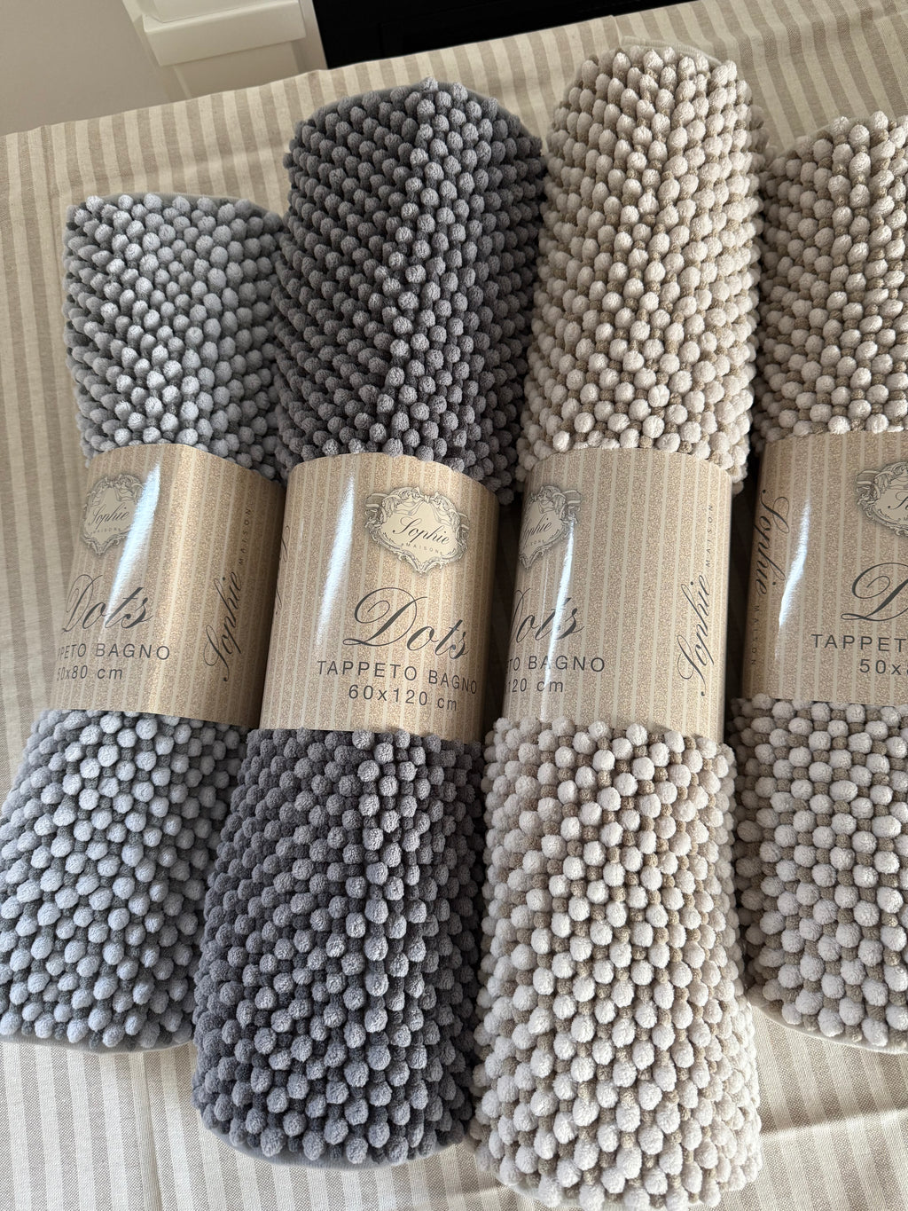 Nuovo tappeto bagno DOTS - 4 colori