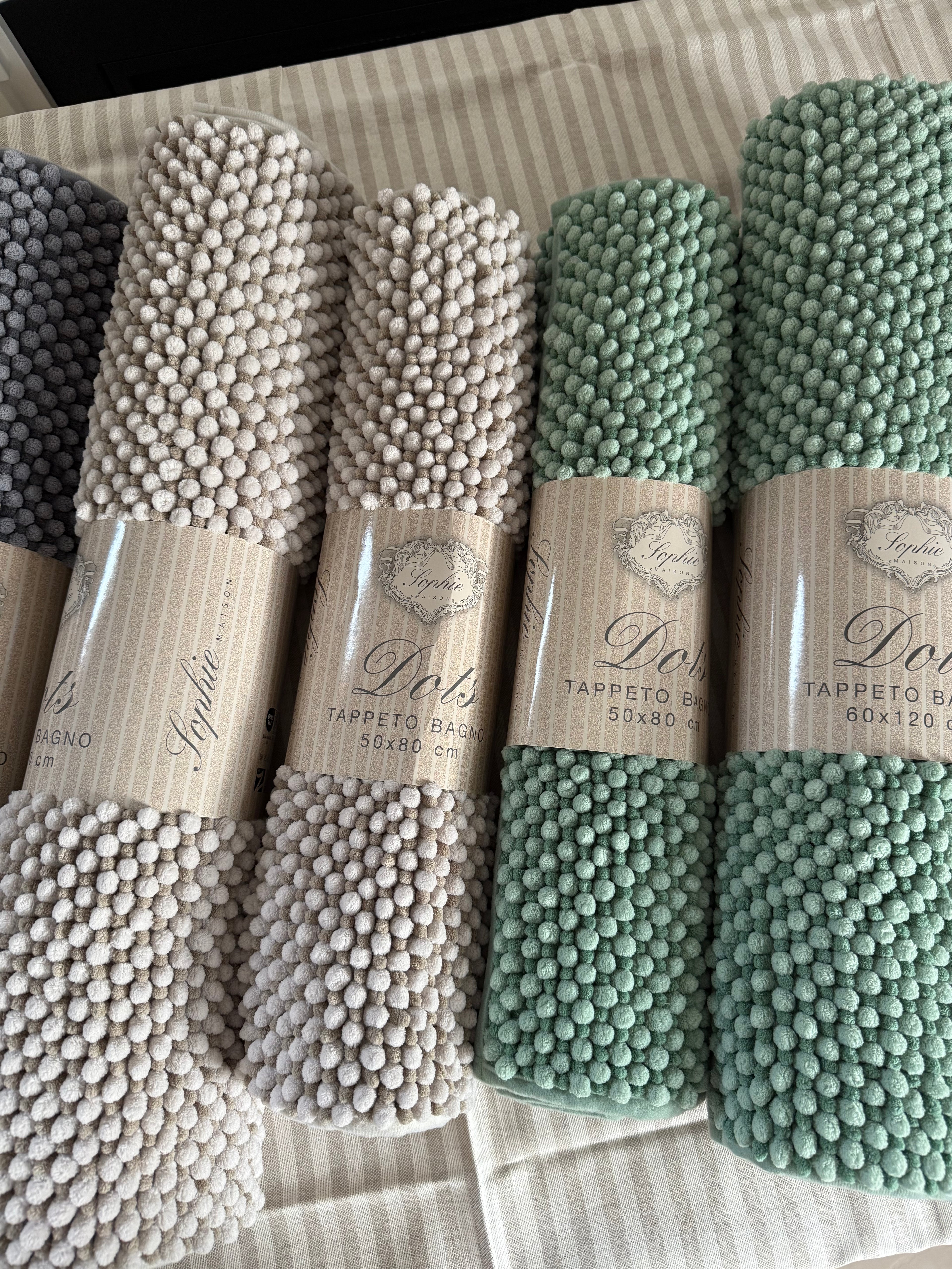 Nuovo tappeto bagno DOTS - 4 colori