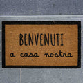 Maxi zerbino BENVENUTI A CASA NOSTRA in fibra di cocco 75x45cm