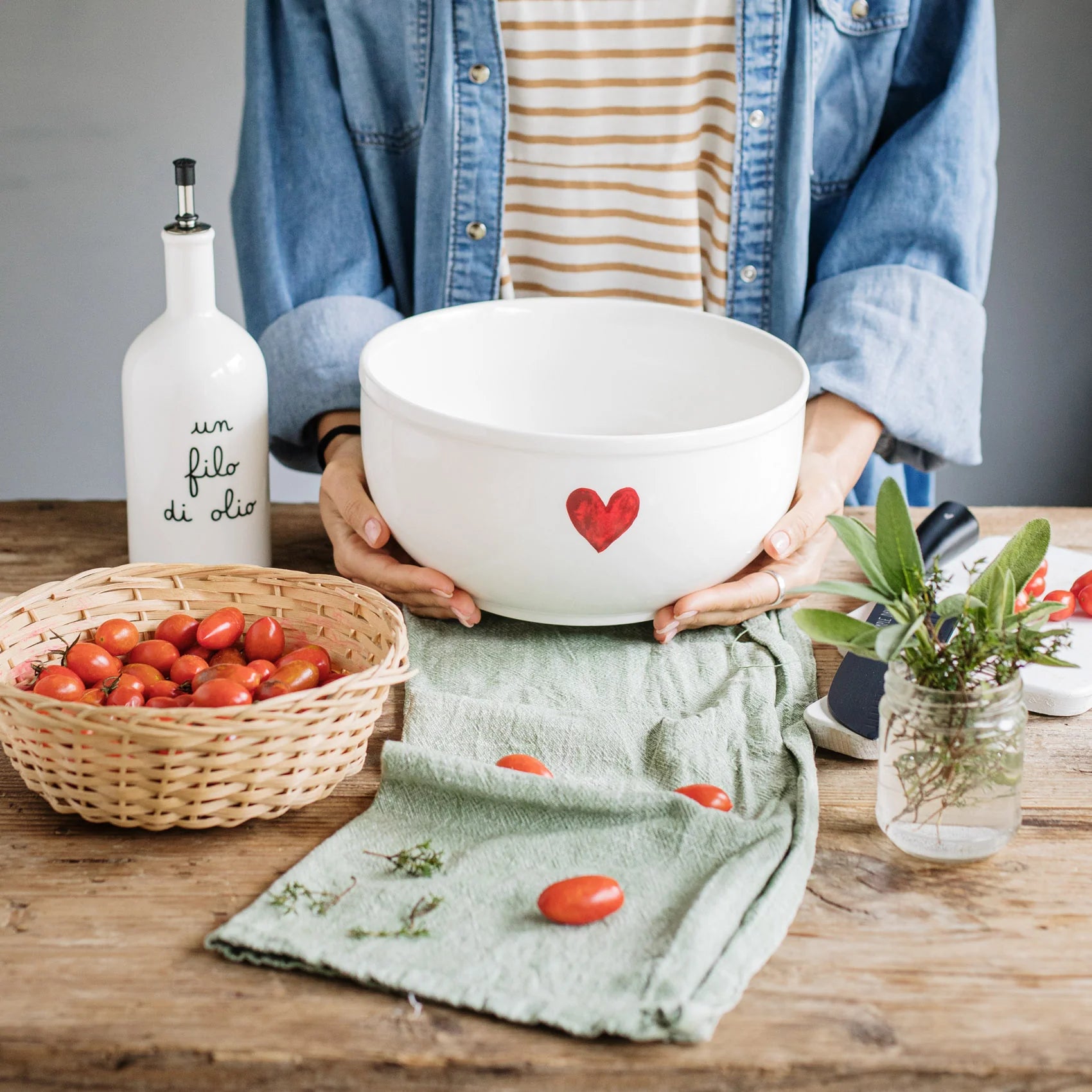 Insalatiera in gres CUORE ROSSO