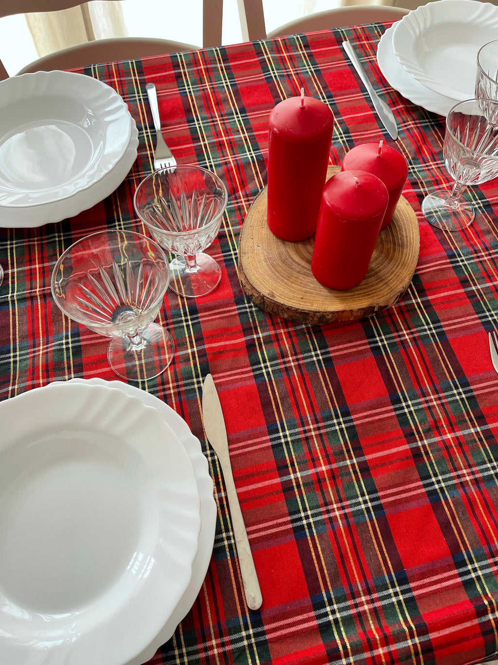 Tovaglia TARTAN con fili di lurex oro ✨ 6 persone